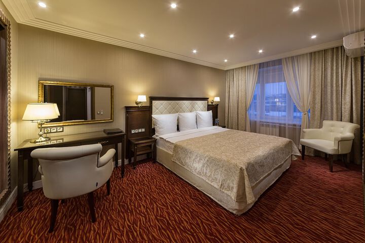 Room 9 of 50