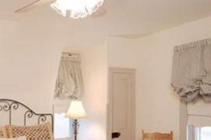 Room 12 of 47