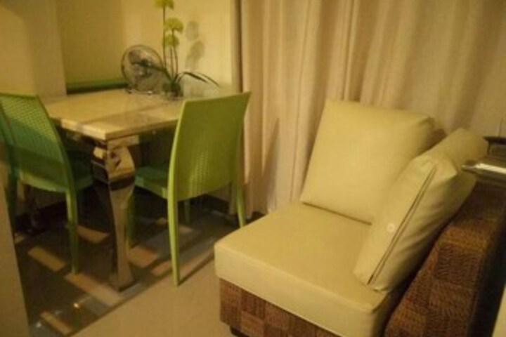 Room 6 of 22