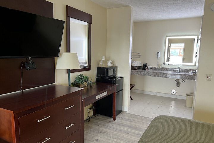 Room 22 of 28