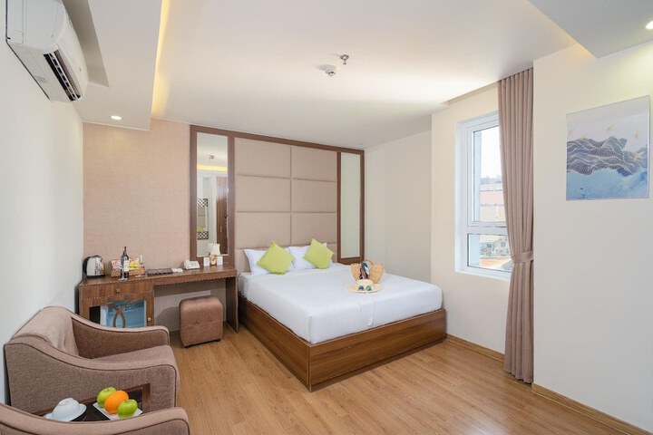 Room 10 of 50