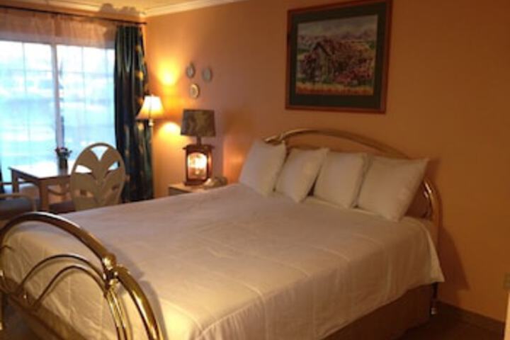 Room 25 of 141