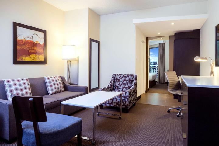 Standard Room, King or Two Doubles (17 of 18)