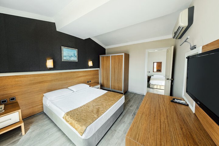 Room 20 of 48