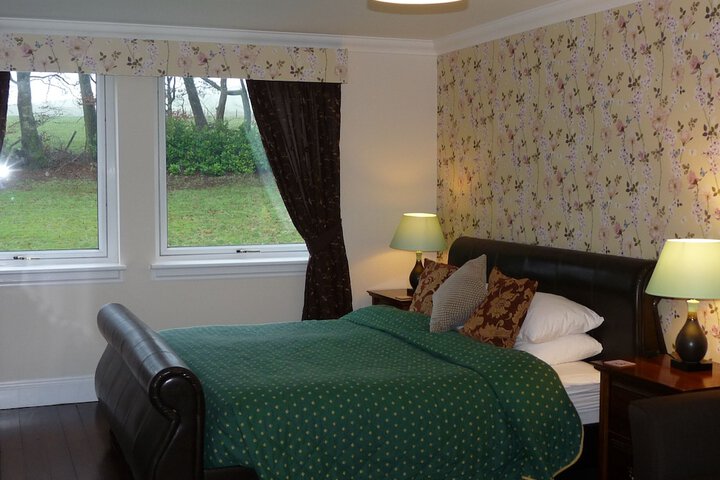 Room 7 of 14