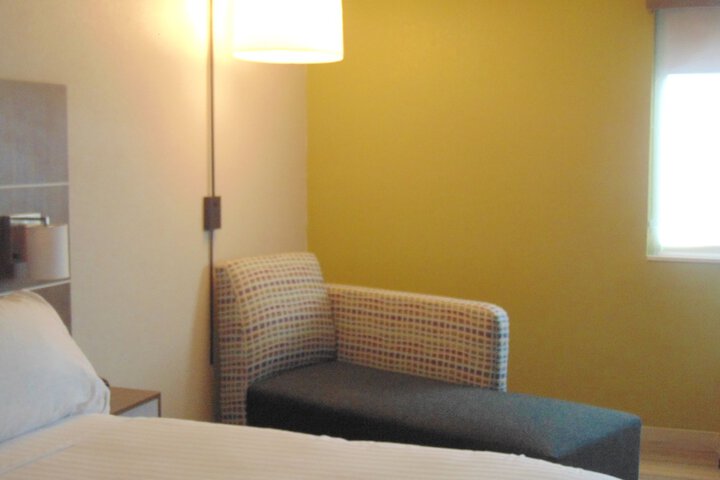 Standard | King Bed (14 of 32)