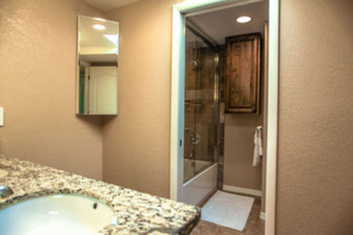 Room 4 of 53