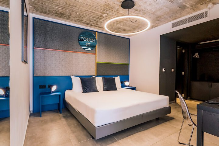 Room 29 of 62