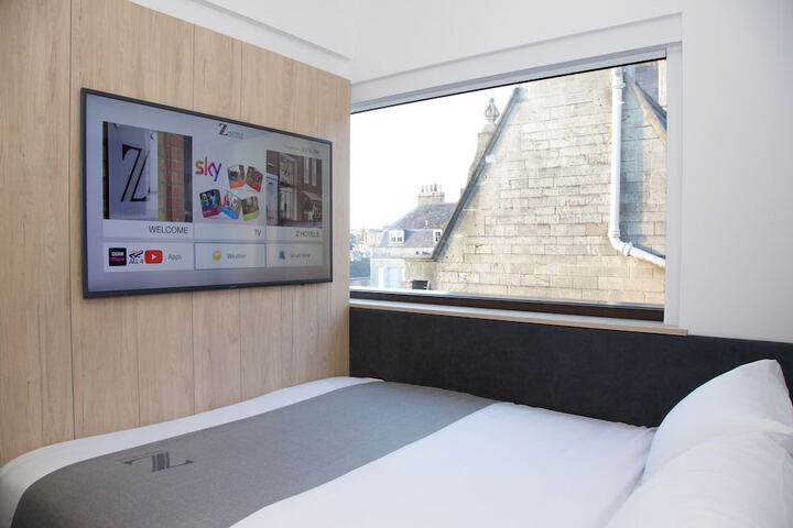 Room 3 of 50