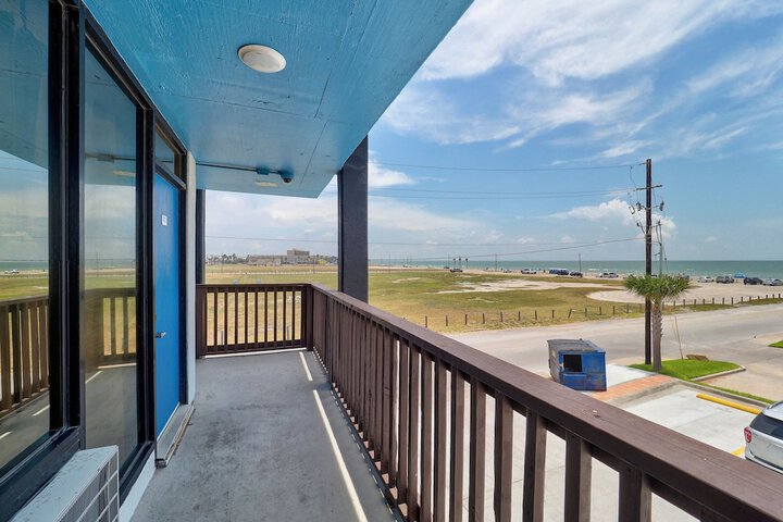 Beach/ocean view