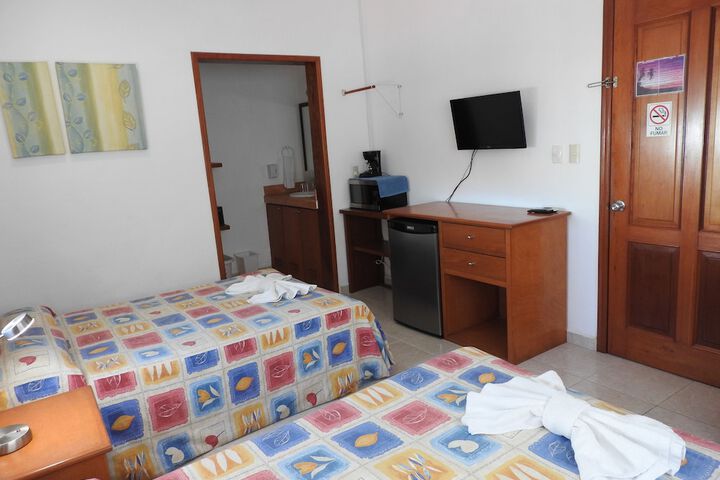 Room 32 of 74
