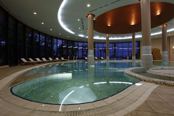 Hotel with Pool
