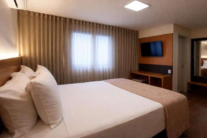 Room 6 of 31