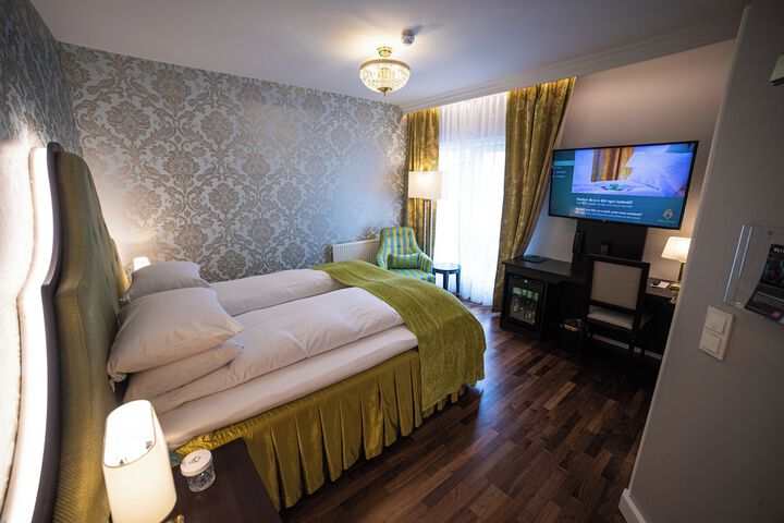 Room 54 of 119