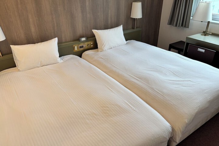 Room 26 of 50