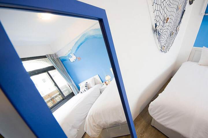 Room 10 of 38