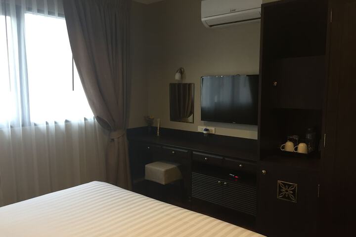 Room 26 of 49