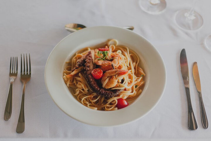 Dining 109 of 133