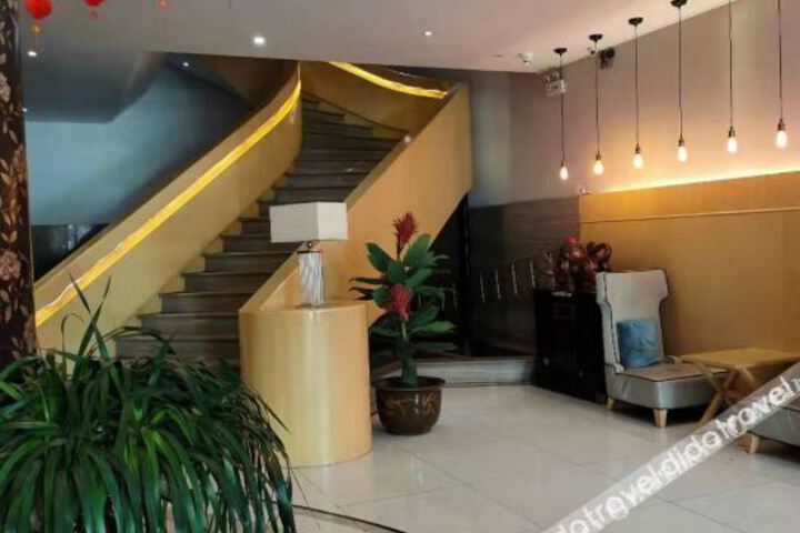 Hotel Interior 6 of 27