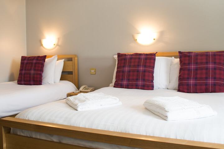 Room 4 of 21