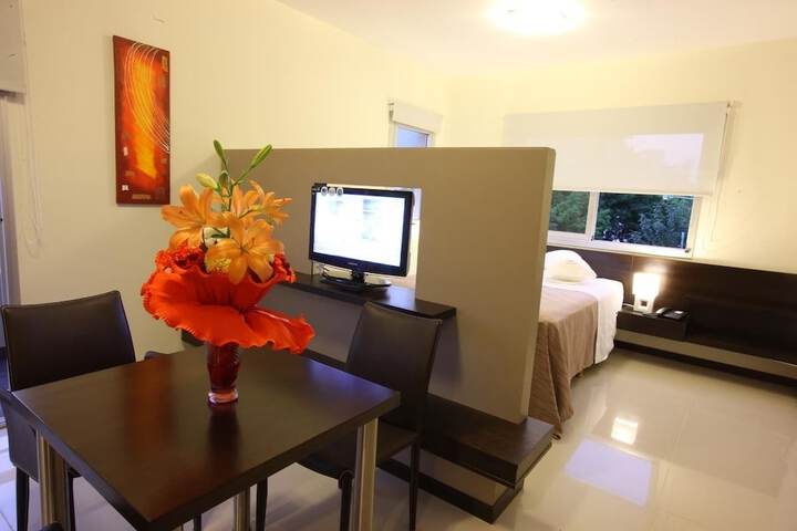 Room 16 of 30