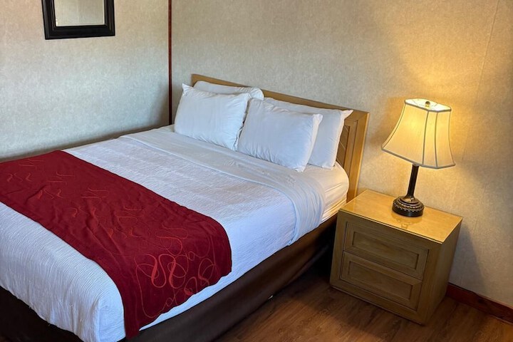 Room 12 of 23