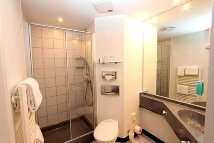 Clean Restrooms