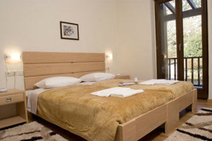 Room 8 of 31