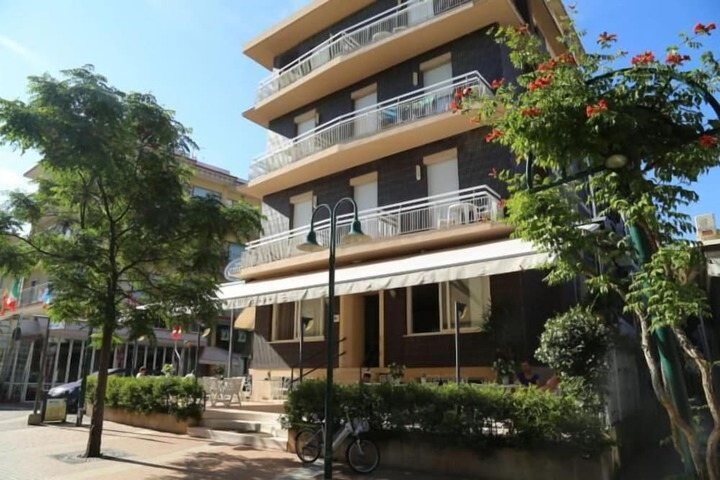Hotel 44 of 46