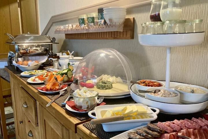 Breakfast/Coffee Service 13 of 16