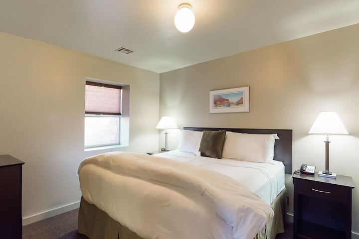 Room 60 of 165