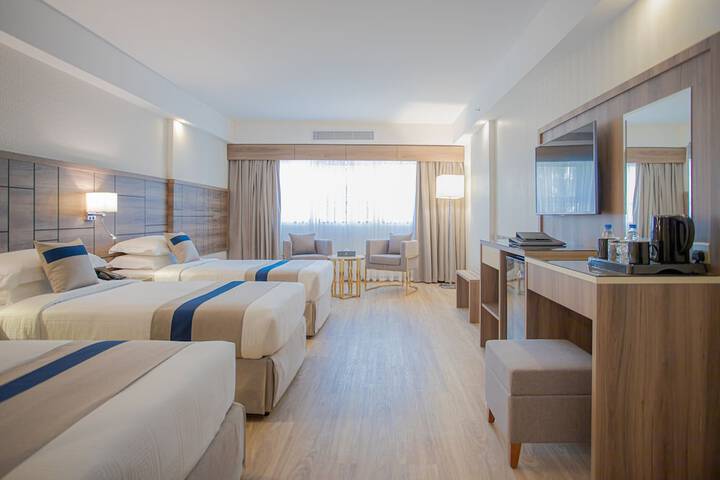 Room 18 of 73