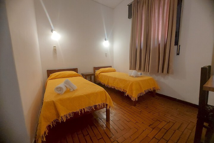 Room 17 of 40