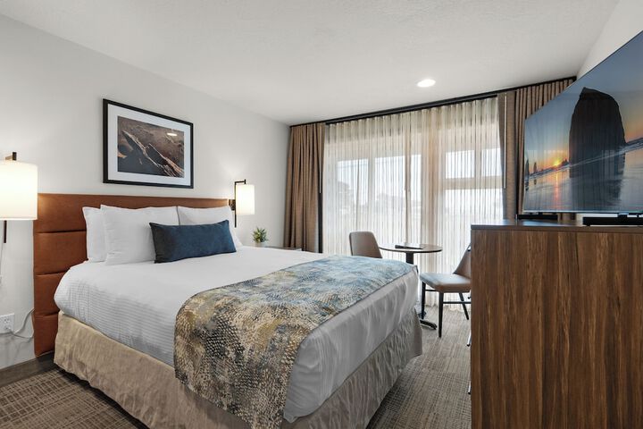 Room 12 of 24