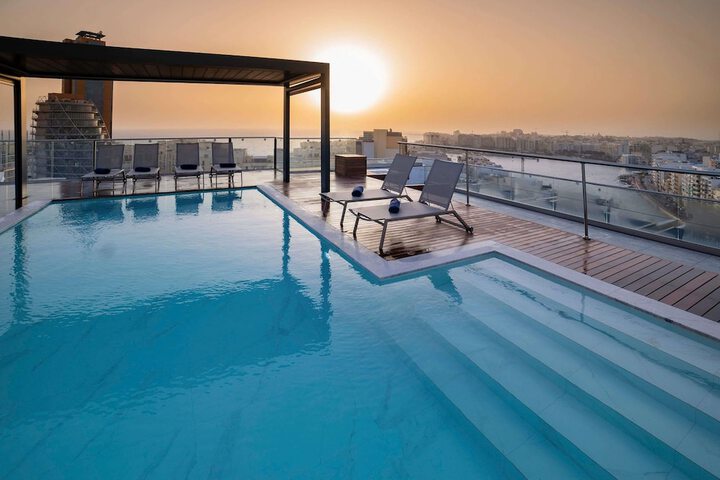 Pool 67 of 146