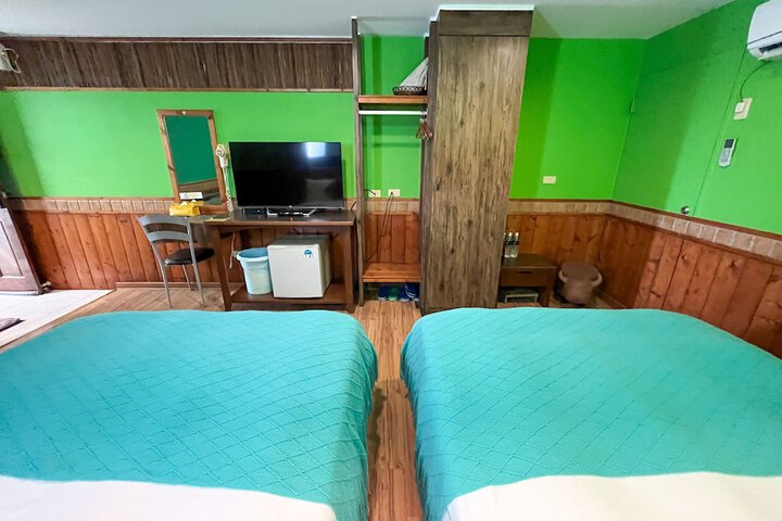 Room 17 of 39