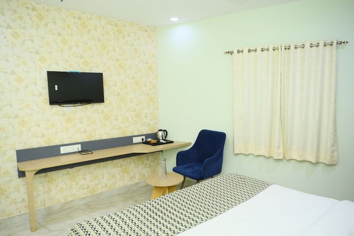 Room 16 of 42
