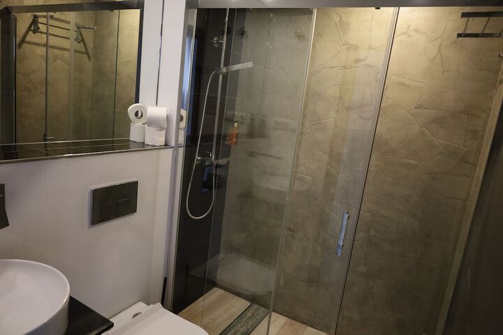 Room 44 of 55