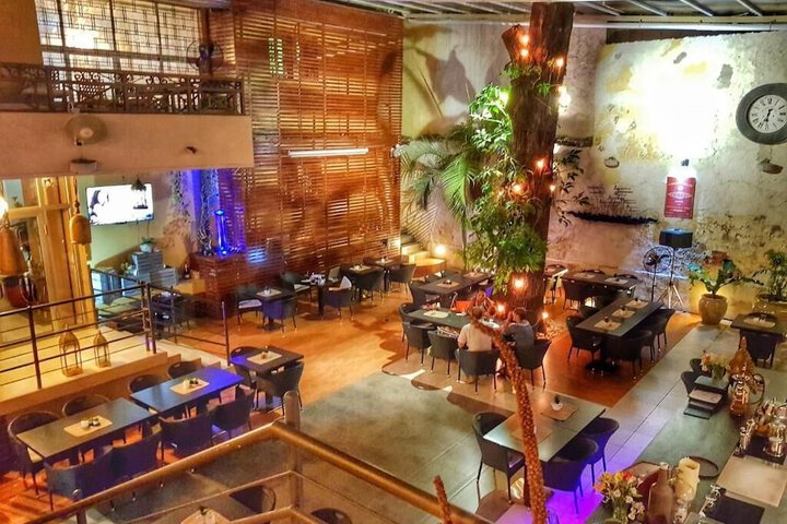 Dining 21 of 36