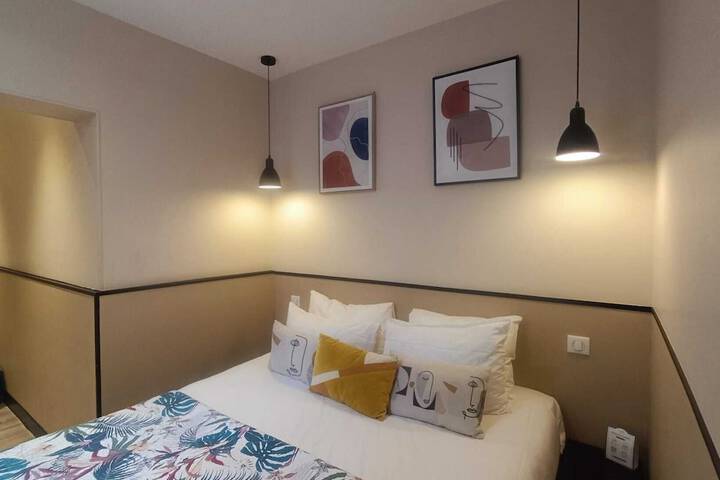 Room 42 of 64