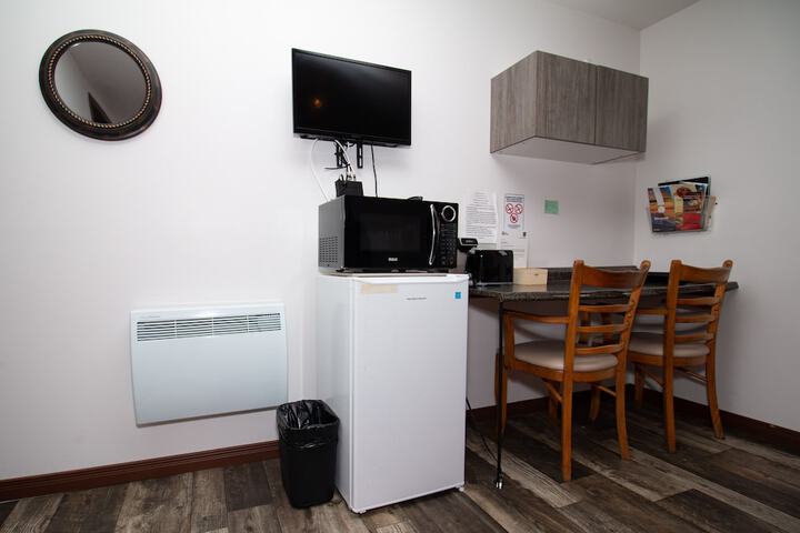 Room 7 of 13