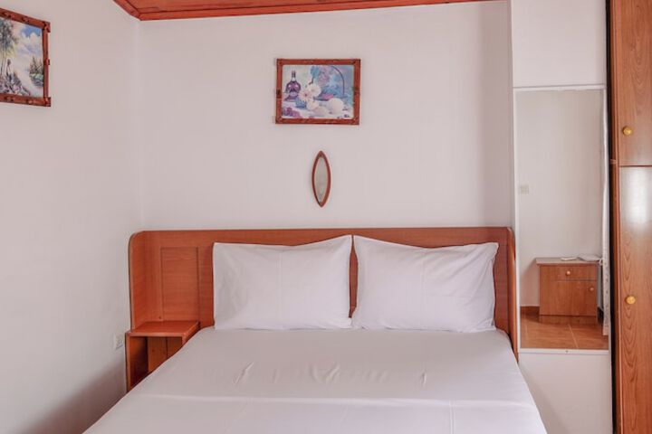 Room 30 of 85