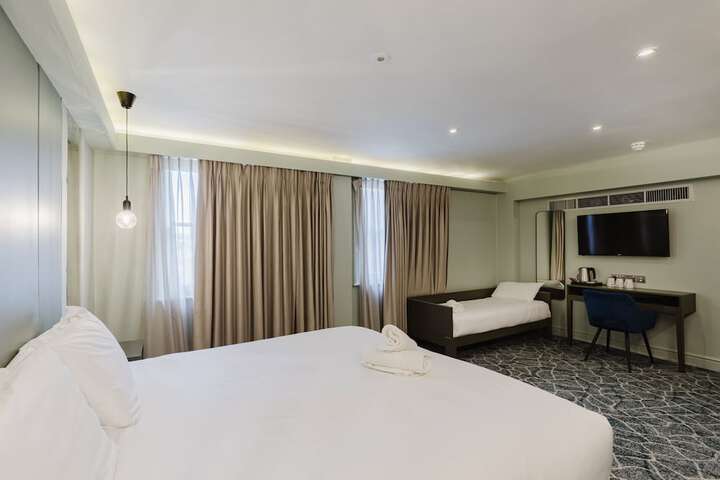 Room 127 of 263