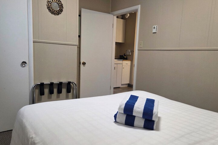 Room 21 of 68