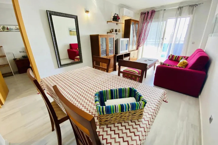 Room 4 of 19