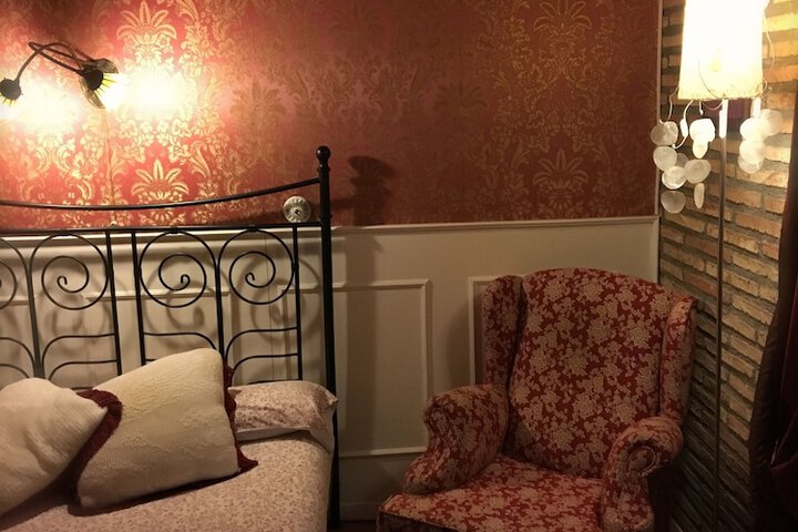 Room 13 of 49