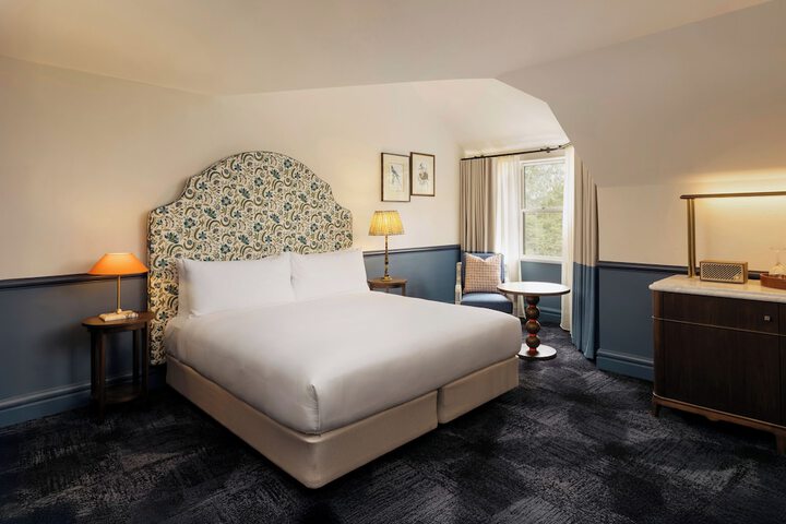 Room 5 of 72