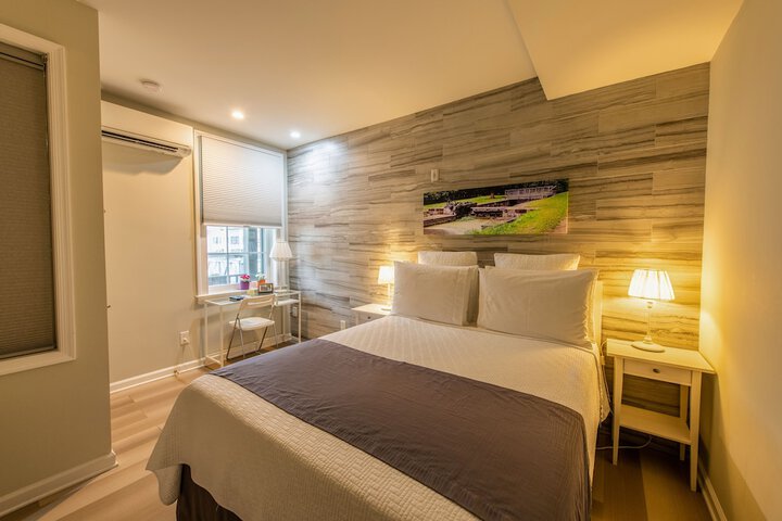 Room 32 of 109