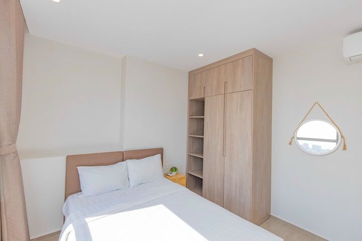 Room 81 of 299