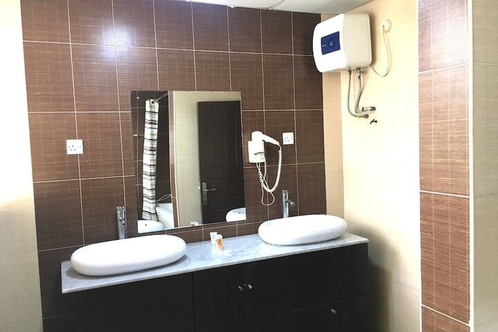 Room 16 of 22